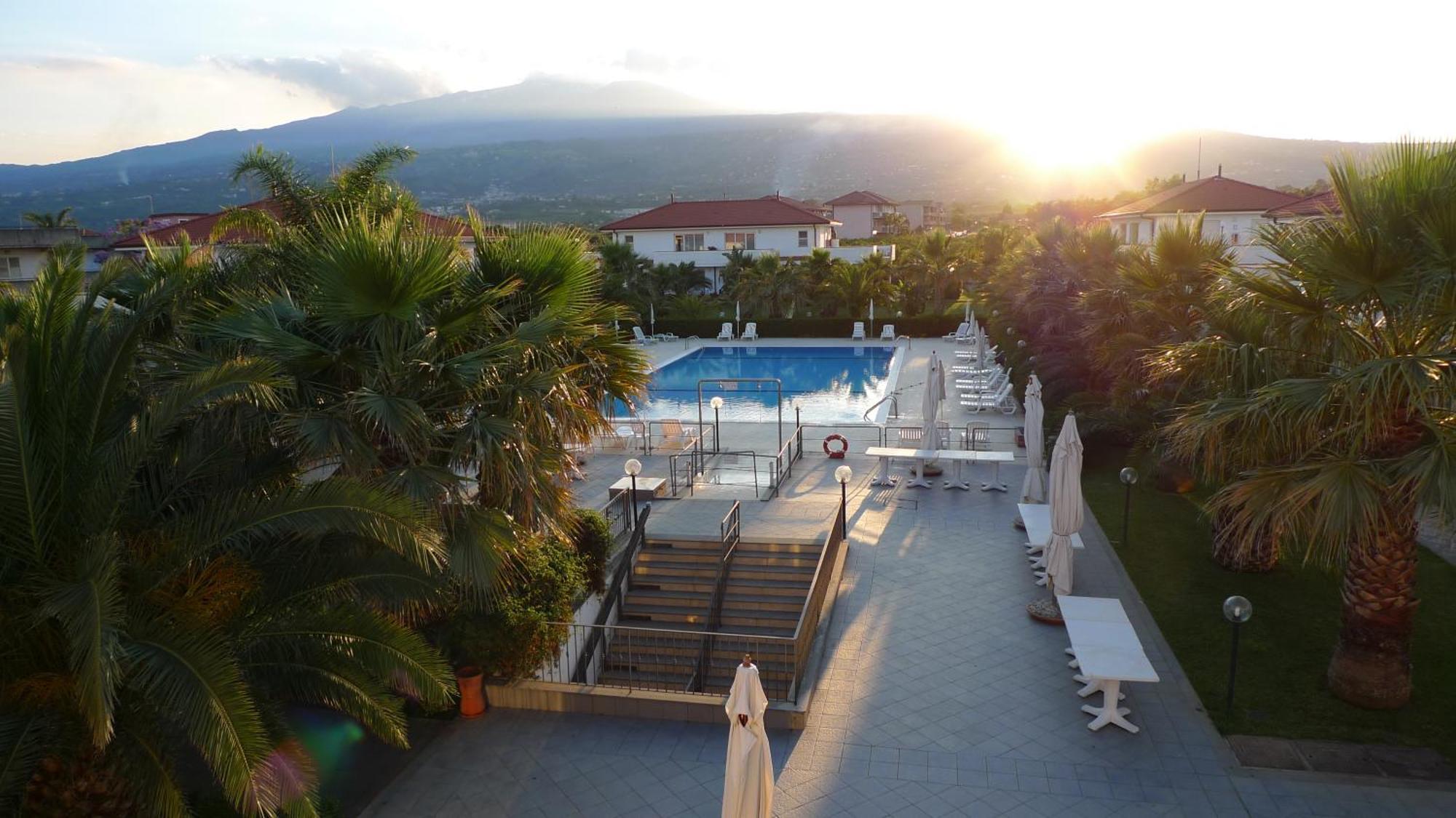 King'S House Hotel Resort Mascali Exterior photo
