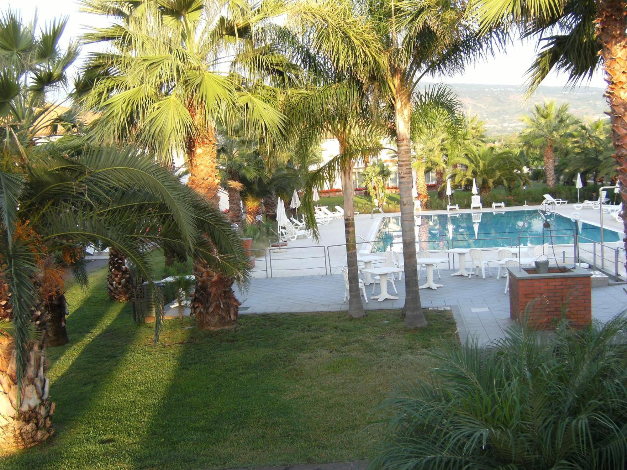 King'S House Hotel Resort Mascali Exterior photo
