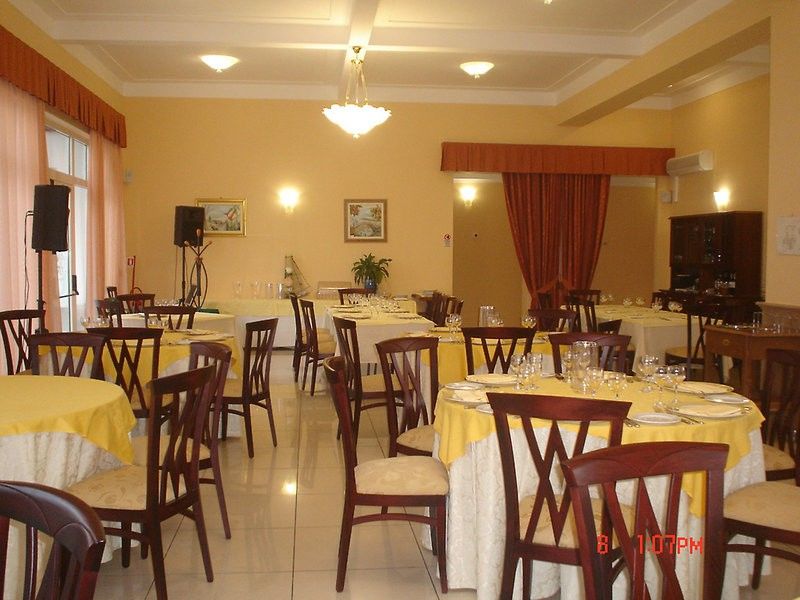 King'S House Hotel Resort Mascali Exterior photo