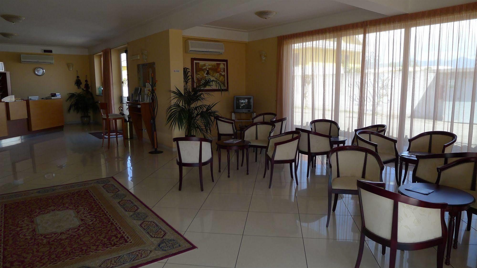 King'S House Hotel Resort Mascali Exterior photo